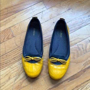 Yellow L.L. Bean Coastal Rain Skimmer Flat